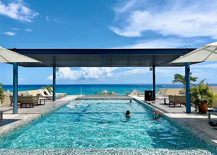 Centric Condo By Casago