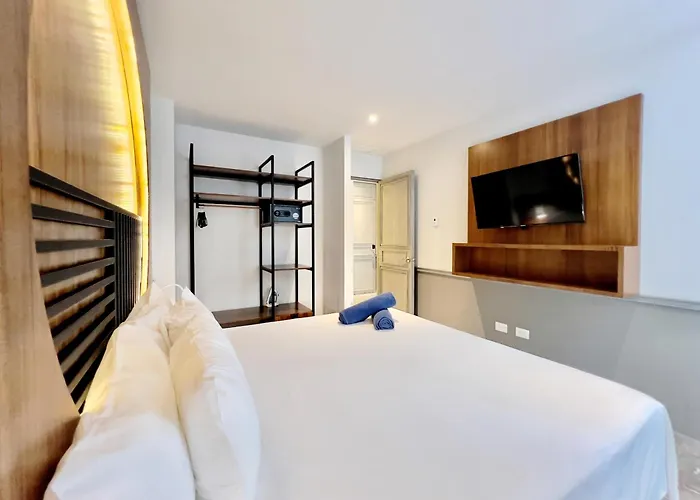 Centric Condo By Casago